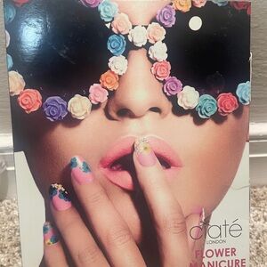 NWOT Ciate Flower Manicure Set - Multicolor